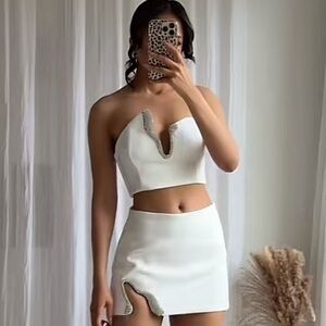 NWT ZARA JEWELRY CROPPED TOP FAV L and XL 

🚨FIRM PRICE NO DISCOUNT